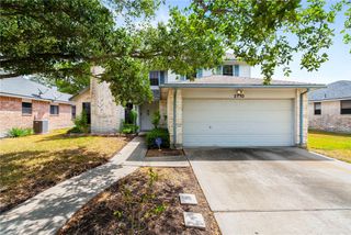 2710 Victoria Park Dr, Corpus Christi, TX 78414