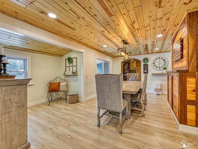 6901 Summerfield Road, Petersburg, MI 49270