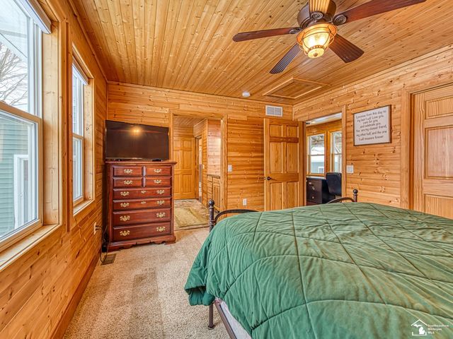 6901 Summerfield Road, Petersburg, MI 49270