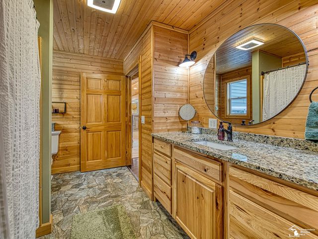 6901 Summerfield Road, Petersburg, MI 49270