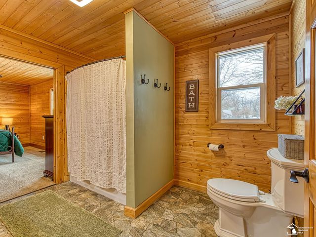 6901 Summerfield Road, Petersburg, MI 49270