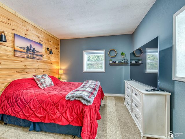 6901 Summerfield Road, Petersburg, MI 49270