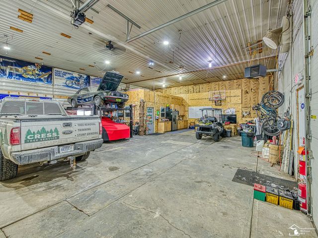 6901 Summerfield Road, Petersburg, MI 49270