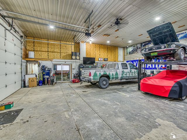 6901 Summerfield Road, Petersburg, MI 49270