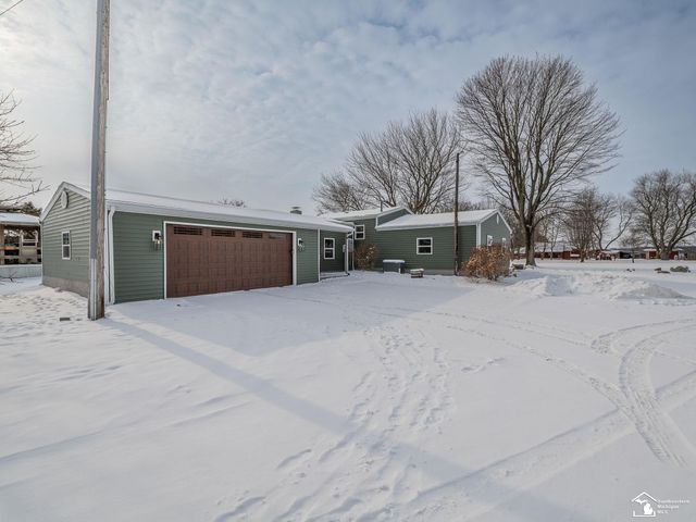 6901 Summerfield Road, Petersburg, MI 49270