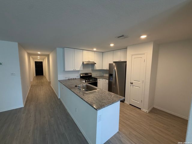 5818 seaside mnr, Converse, TX 78109