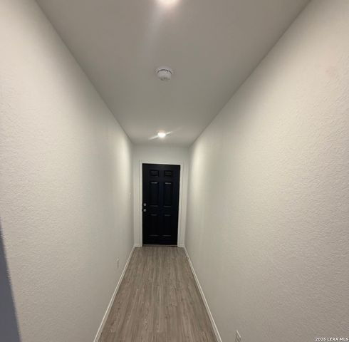 5818 seaside mnr, Converse, TX 78109