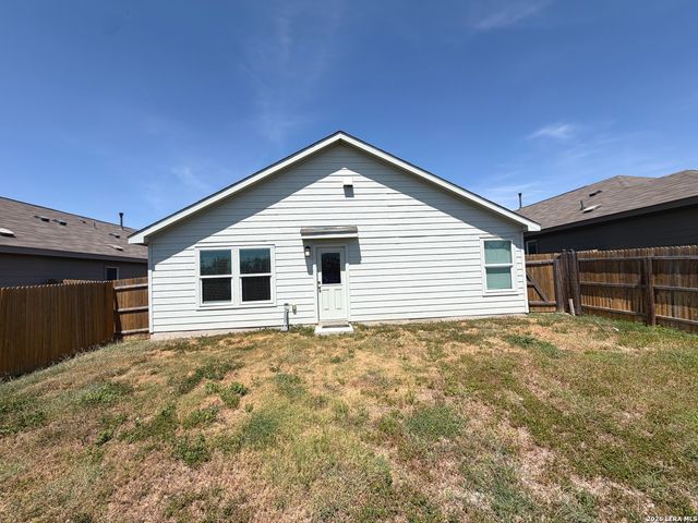 5818 seaside mnr, Converse, TX 78109