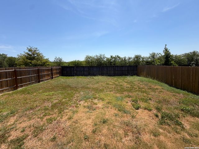 5818 seaside mnr, Converse, TX 78109