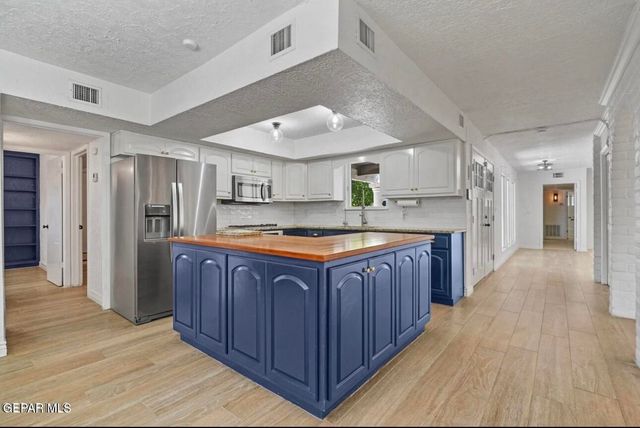 5233 White Oak Drive, El Paso, TX 79932