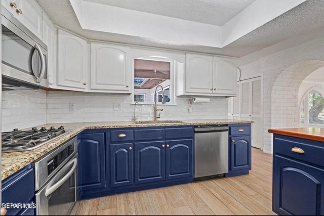 5233 White Oak Drive, El Paso, TX 79932