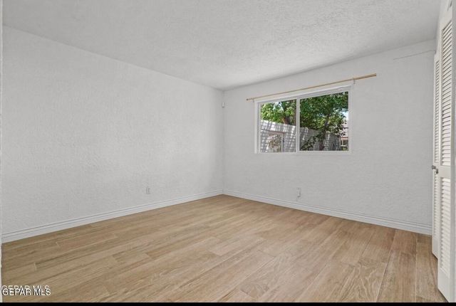 5233 White Oak Drive, El Paso, TX 79932