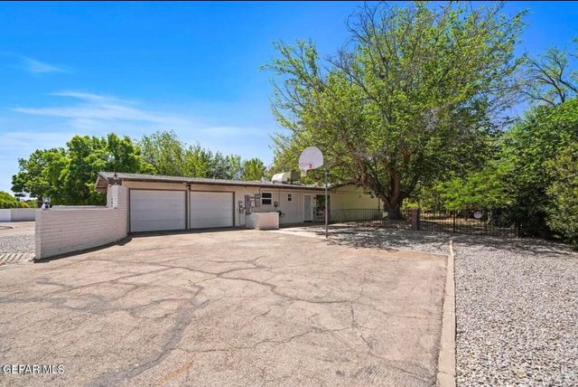 5233 White Oak Drive, El Paso, TX 79932