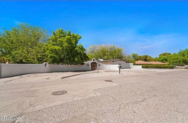 5233 White Oak Drive, El Paso, TX 79932