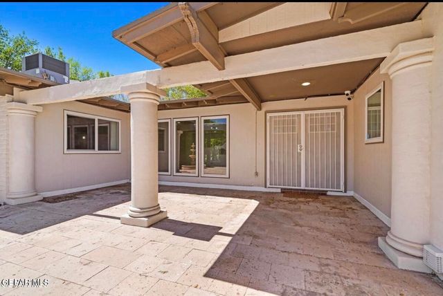 5233 White Oak Drive, El Paso, TX 79932