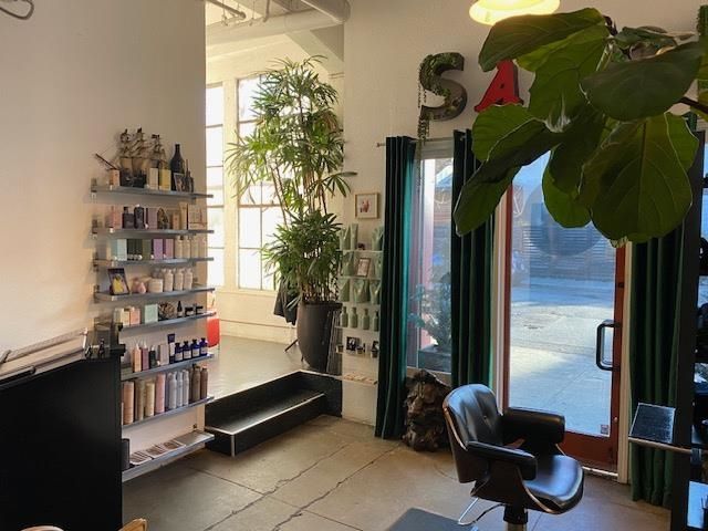 958 28th St. 2825B, Oakland, CA 94608