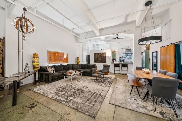 958 28th St. 2825B, Oakland, CA 94608