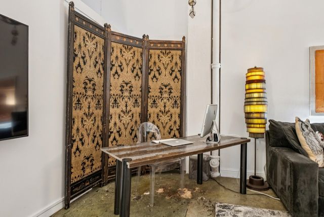 958 28th St. 2825B, Oakland, CA 94608