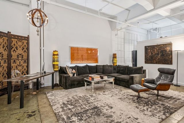 958 28th St. 2825B, Oakland, CA 94608