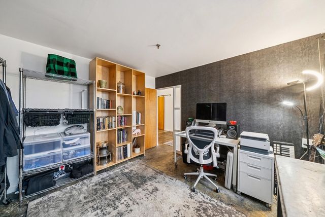 958 28th St. 2825B, Oakland, CA 94608