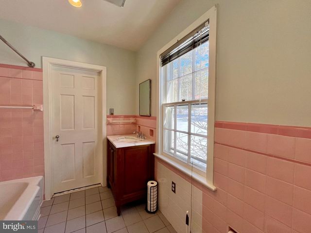 20 BATTLEBROOK LN, Princeton, NJ 08540