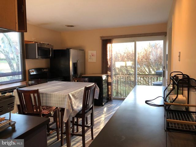 20 BATTLEBROOK LN, Princeton, NJ 08540