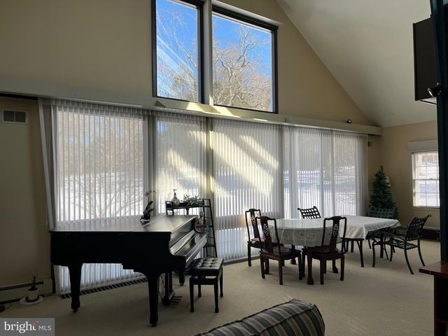 20 BATTLEBROOK LN, Princeton, NJ 08540