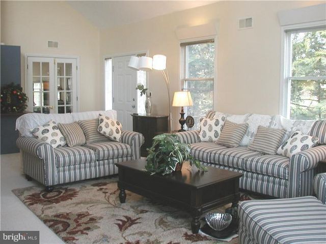 20 BATTLEBROOK LN, Princeton, NJ 08540