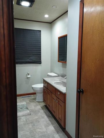 4375 Fish Lake Road, North Branch, MI 48461