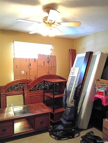 4375 Fish Lake Road, North Branch, MI 48461