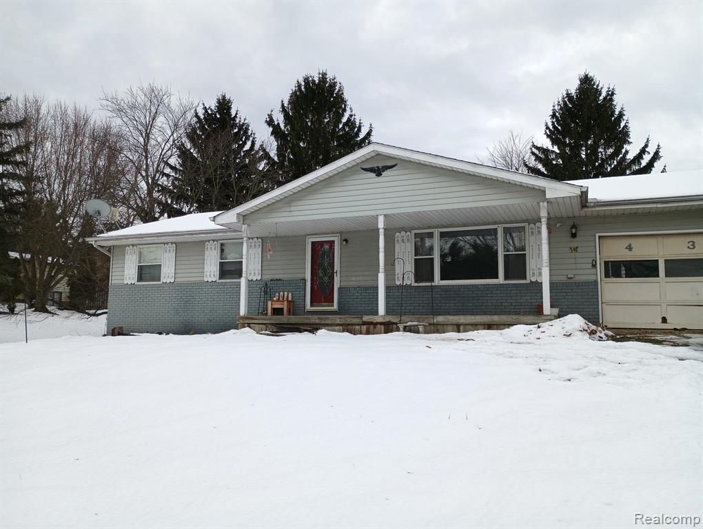 4375 Fish Lake Road, North Branch, MI 48461