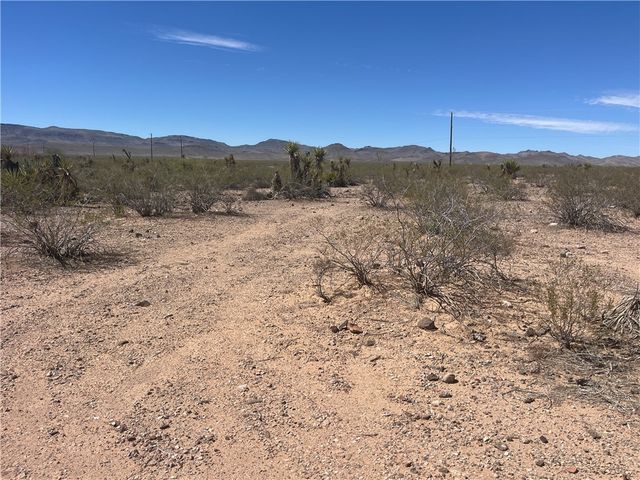 1 & 16 W Chinle Drive, Golden Valley, AZ 86413