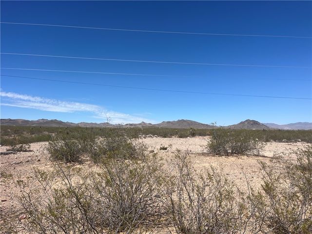 1 & 16 W Chinle Drive, Golden Valley, AZ 86413