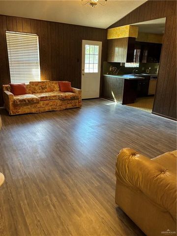 1018 E Samano E Street, Edinburg, TX 78539