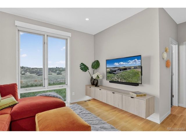 7675 Fox Glen Dr, Franktown, CO 80116