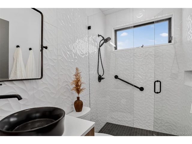 7675 Fox Glen Dr, Franktown, CO 80116