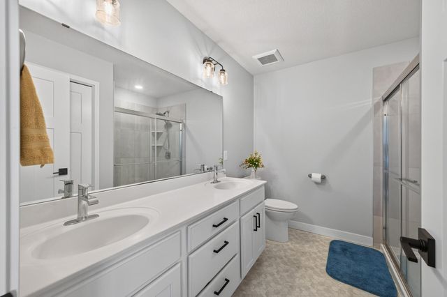18333 Glacier Way, Lakeville, MN 55044