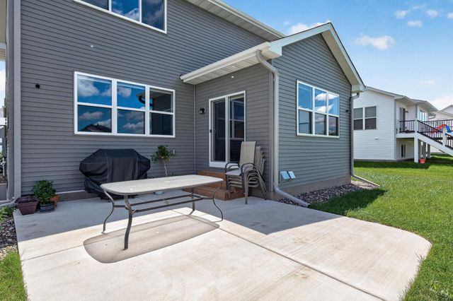 18333 Glacier Way, Lakeville, MN 55044
