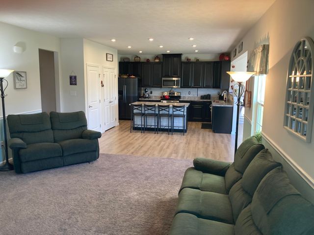 1144 Red Maple Drive 1144 Red Maple Drive, Troy, OH 45373