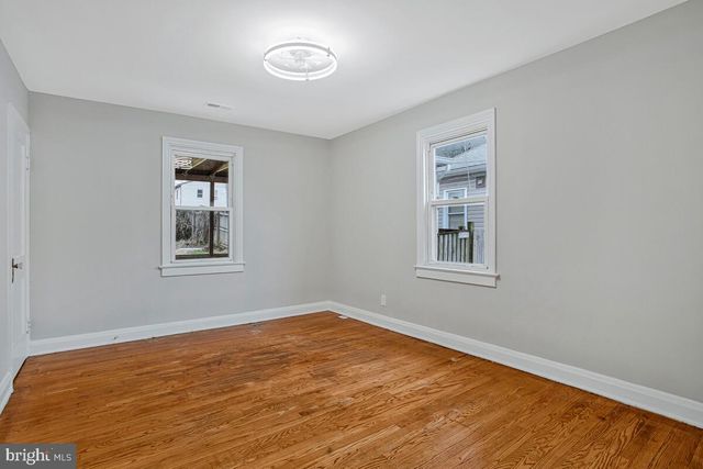 119 W EDGEVALE RD, Baltimore, MD 21225