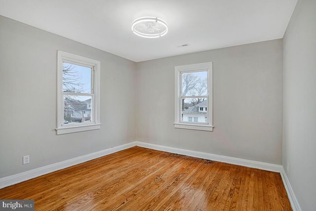 119 W EDGEVALE RD, Baltimore, MD 21225