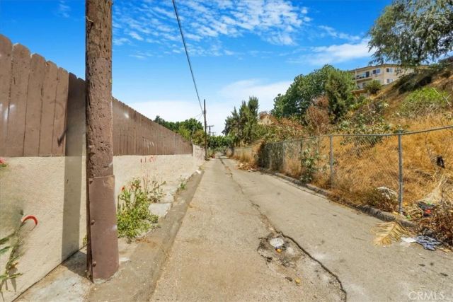 2122 Thomas Street, Lincoln Heights, CA 90031