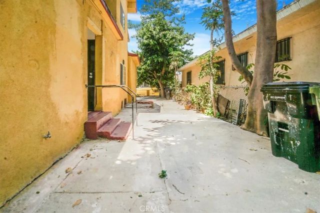 2122 Thomas Street, Lincoln Heights, CA 90031