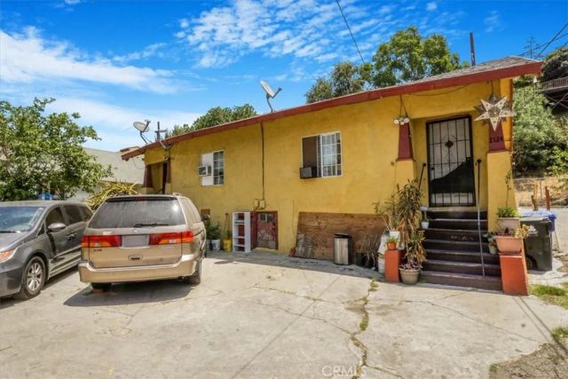 2122 Thomas Street, Lincoln Heights, CA 90031