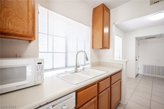 4729 Nara Vista Way 202, Las Vegas, NV 89103