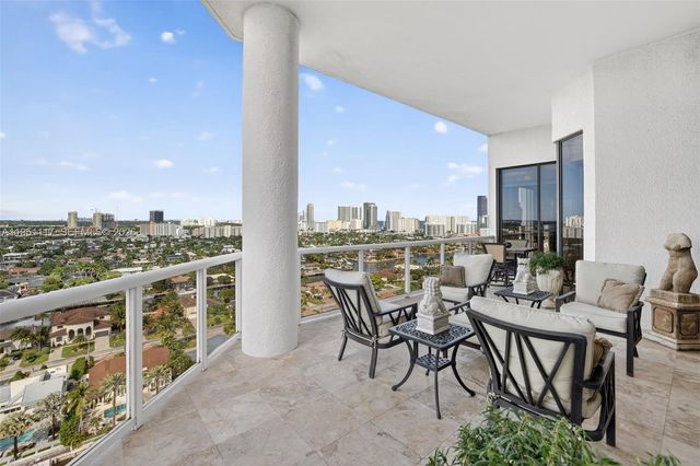 3598 Yacht Club Drive PH2, Aventura, FL 33180