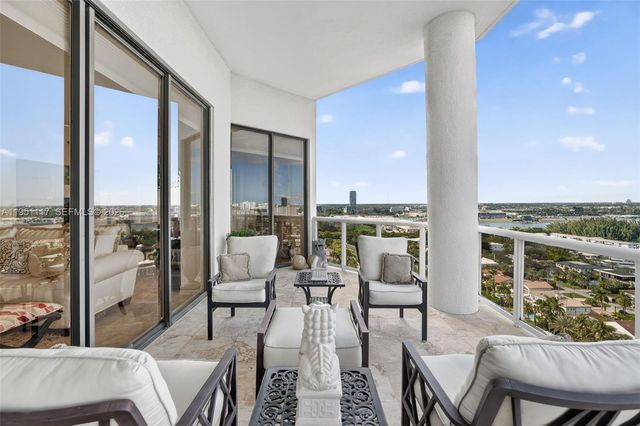 3598 Yacht Club Drive PH2, Aventura, FL 33180