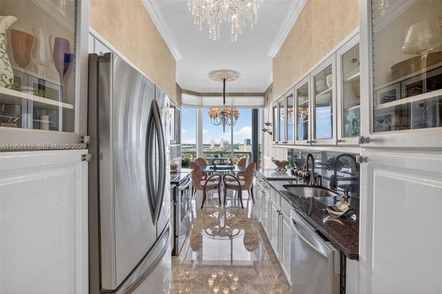 3598 Yacht Club Drive PH2, Aventura, FL 33180