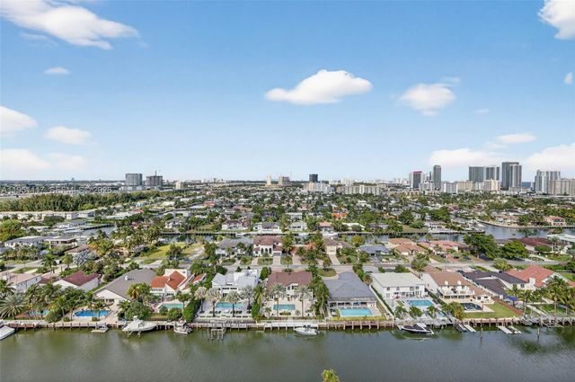 3598 Yacht Club Drive PH2, Aventura, FL 33180