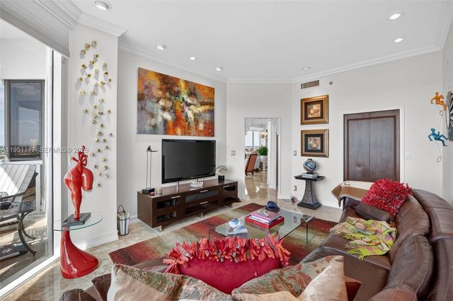 3598 Yacht Club Drive PH2, Aventura, FL 33180
